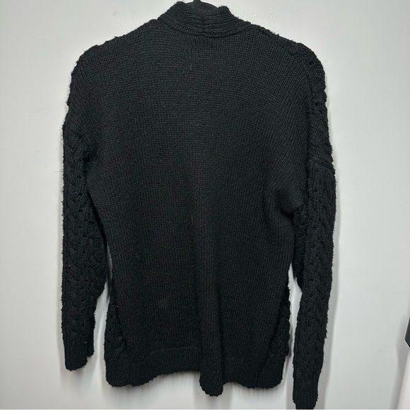Gap Recycled Cable-Knit Pointelle Button Up Cardigan Sweater Black - Picture 4 of 5